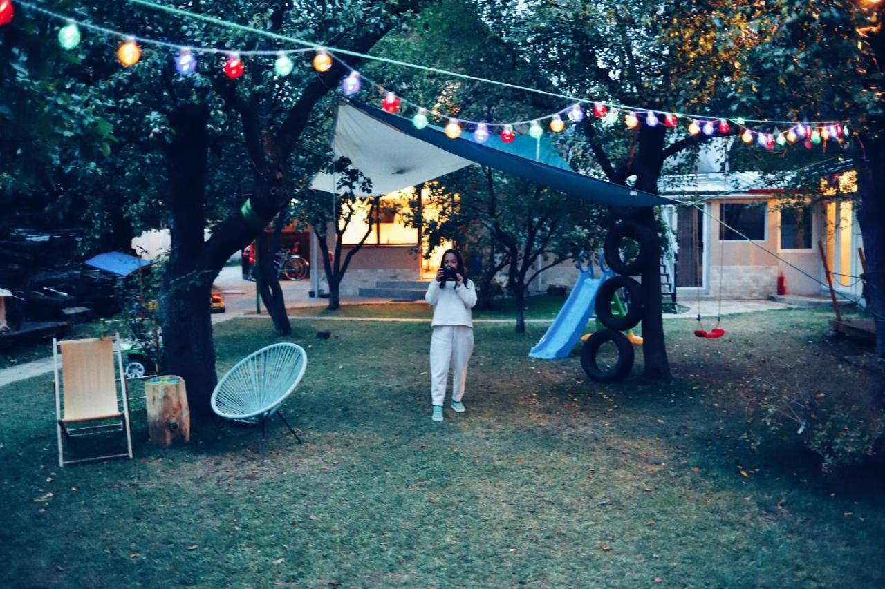 Dragonfly Gardens - The Wagons Hotel Brasov Ngoại thất bức ảnh