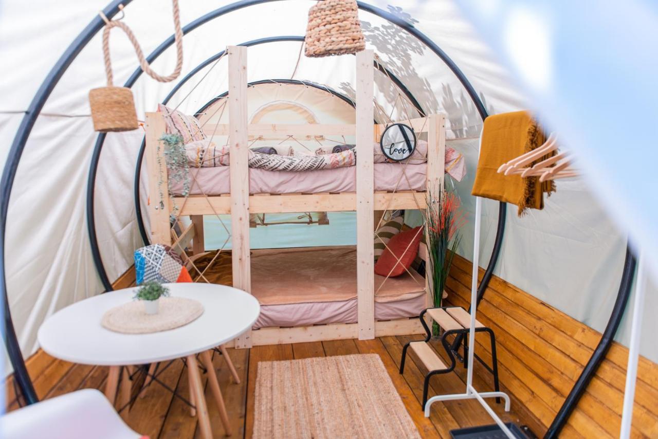 Dragonfly Gardens - The Wagons Hotel Brasov Ngoại thất bức ảnh