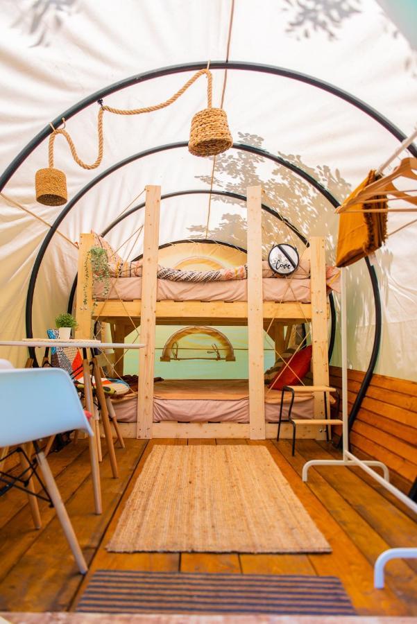Dragonfly Gardens - The Wagons Hotel Brasov Ngoại thất bức ảnh